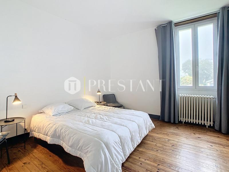 Maison - 223 m² - 6 pièces