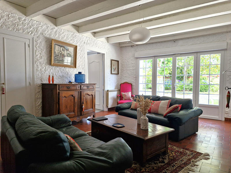 Maison - 215 m² - 7 pièces