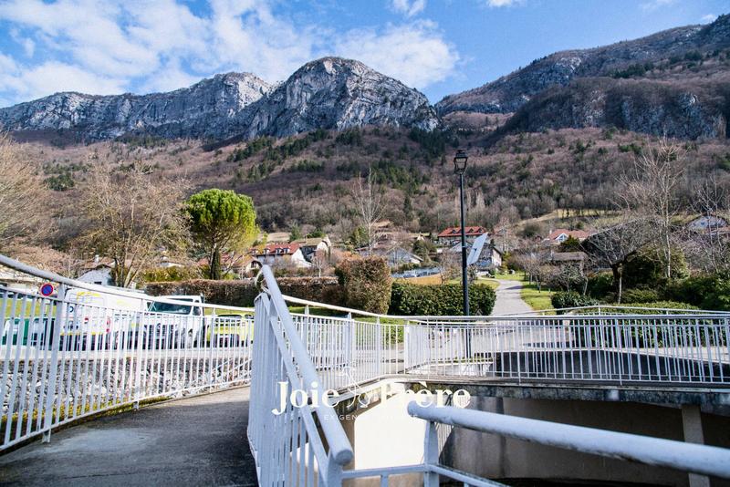 Appartement - 87 m² - 4 pièces