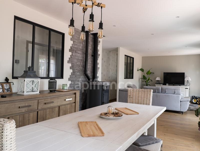 Maison - 126 m² - 7 pièces