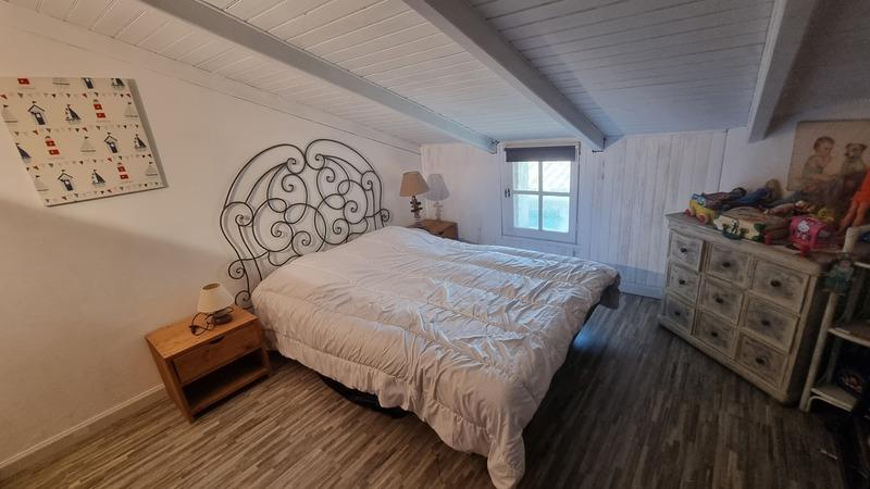 Propriété - 274 m² - 13 pièces