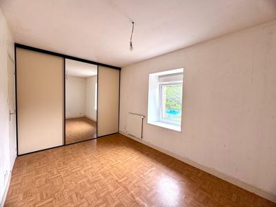 Maison - 128 m² - 7 pièces