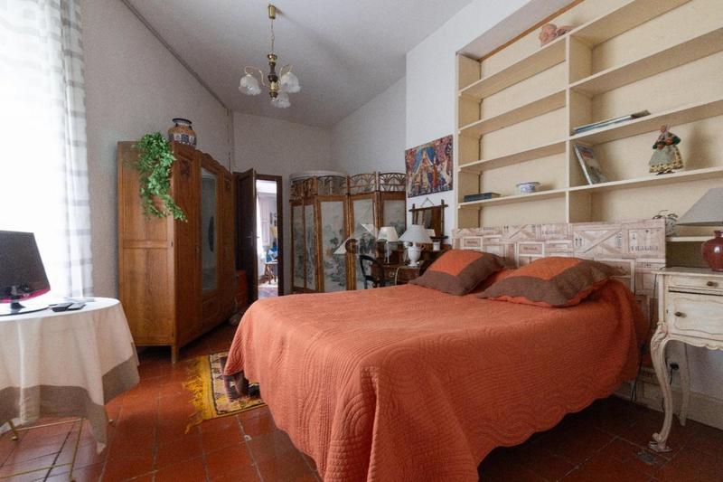 Appartement - 270 m² - 6 pièces