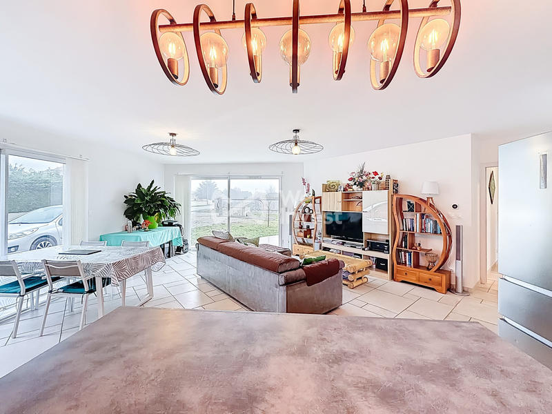 Maison - 102 m² - 4 pièces