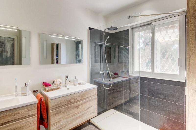 Maison - 193 m² - 5 pièces