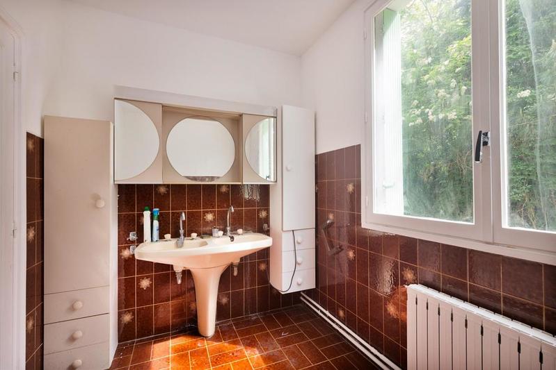 Propriété - 219 m² - 6 pièces