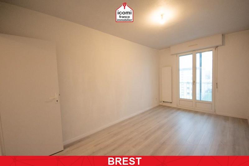 Appartement - 100 m² - 5 pièces