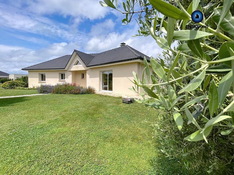 Maison - 121 m² - 5 pièces