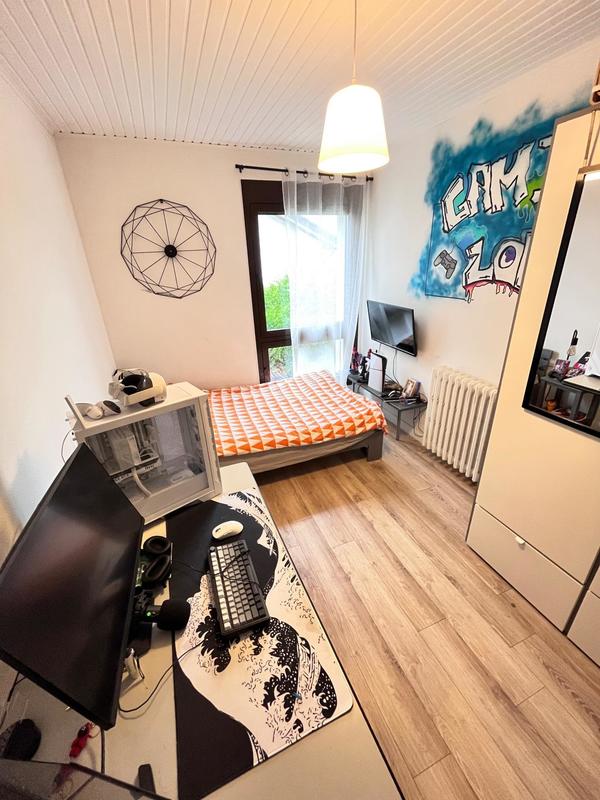 Maison - 140 m² - 6 pièces