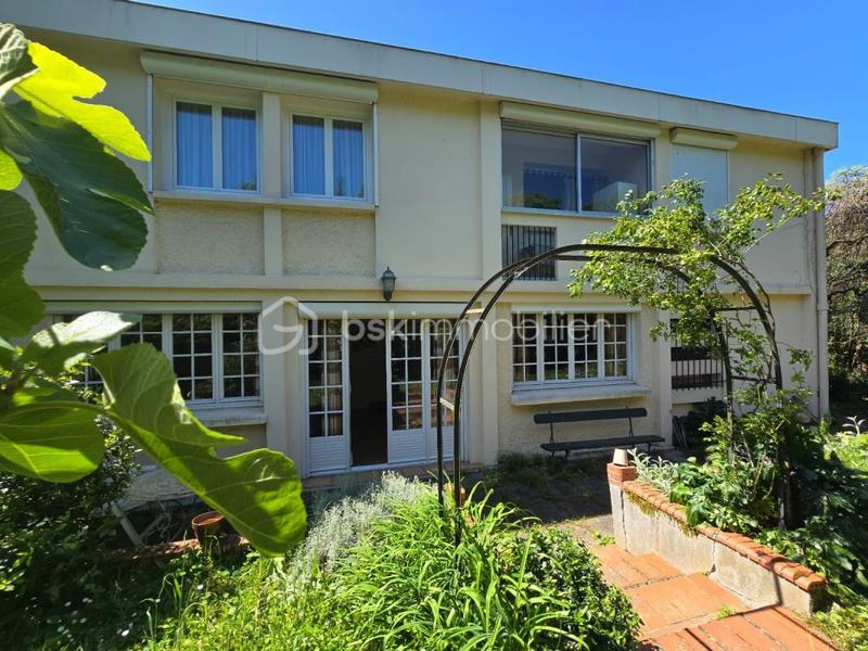 Maison - 160 m² - 7 pièces