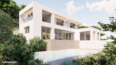 Villa - 236 m² - 6 pièces