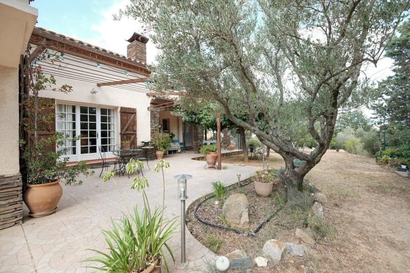 Propriété - 322 m² - 10 pièces