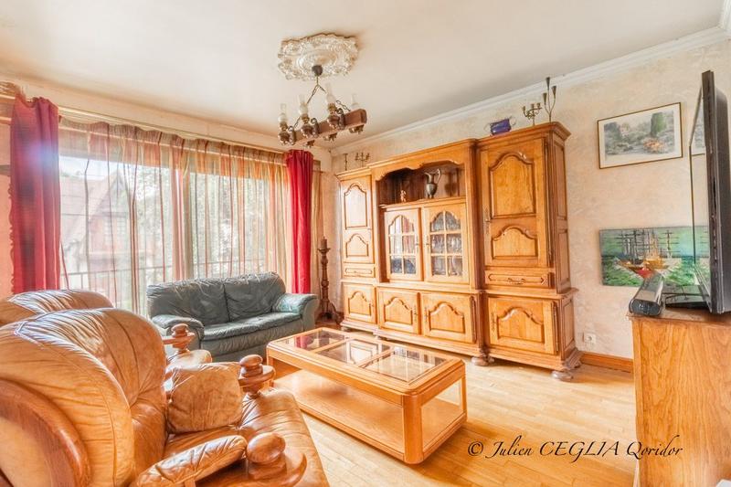 Maison traditionnelle - 175 m² - 7 pièces