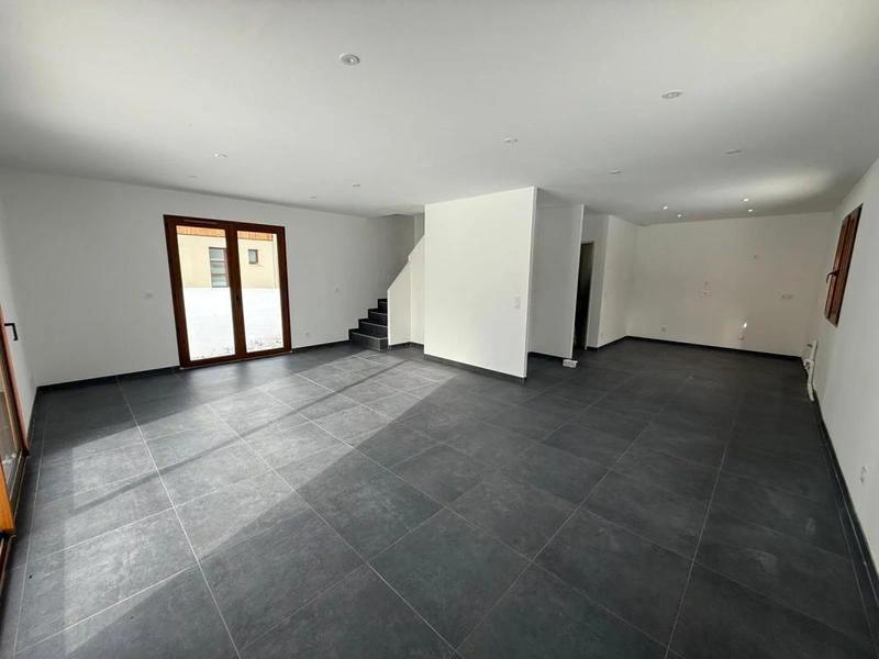 Maison - 97 m² - 4 pièces