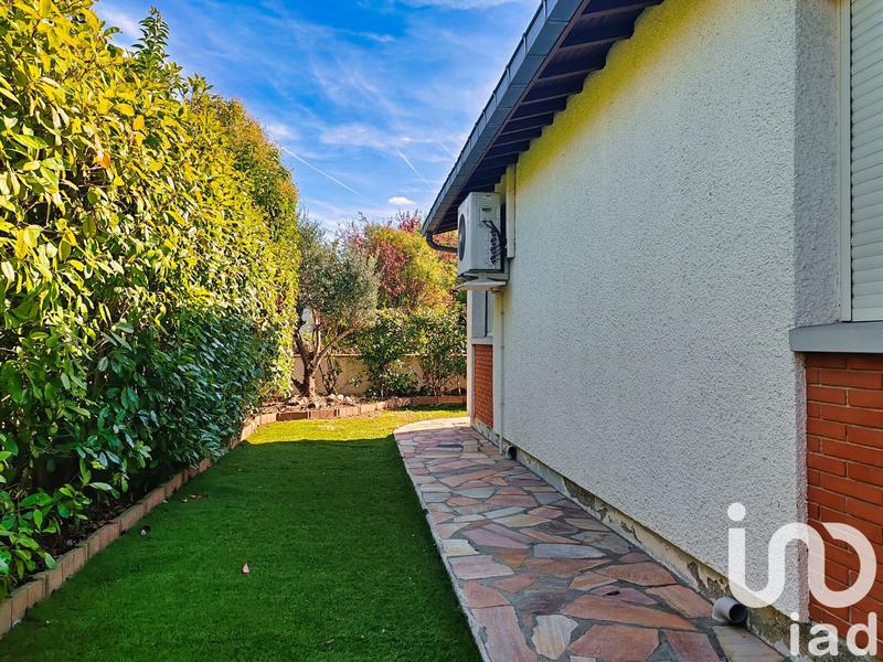 Maison - 98 m² - 5 pièces