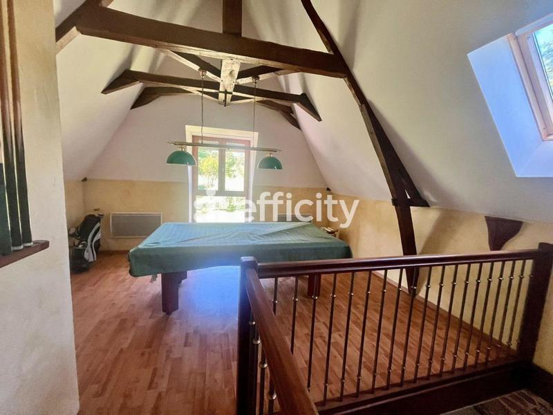 Maison - 213 m² - 5 pièces