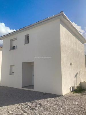 Maison - 92 m² - 4 pièces