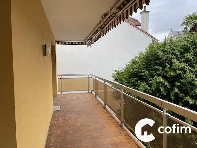 Appartement - 82 m² - 3 pièces