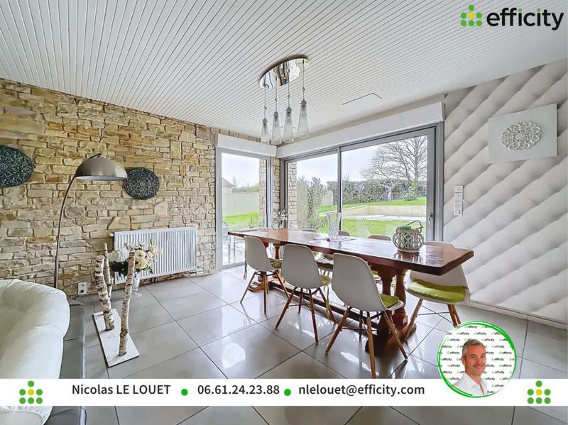 Pavillon - 230 m² - 9 pièces