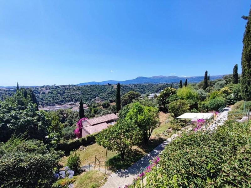 Villa - 180 m² - 6 pièces