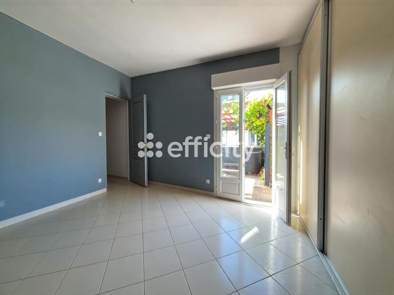 Maison - 192 m² - 5 pièces