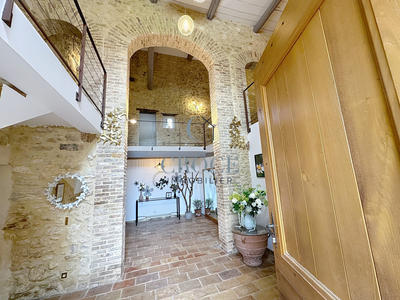 Mas - 500 m² - 13 pièces