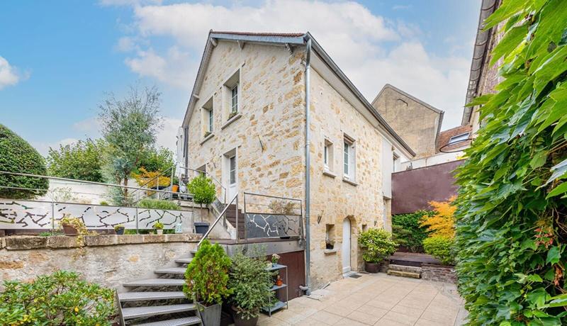 Maison - 113 m² - 6 pièces