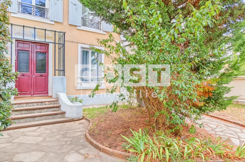 Duplex - 82 m² - 6 pièces