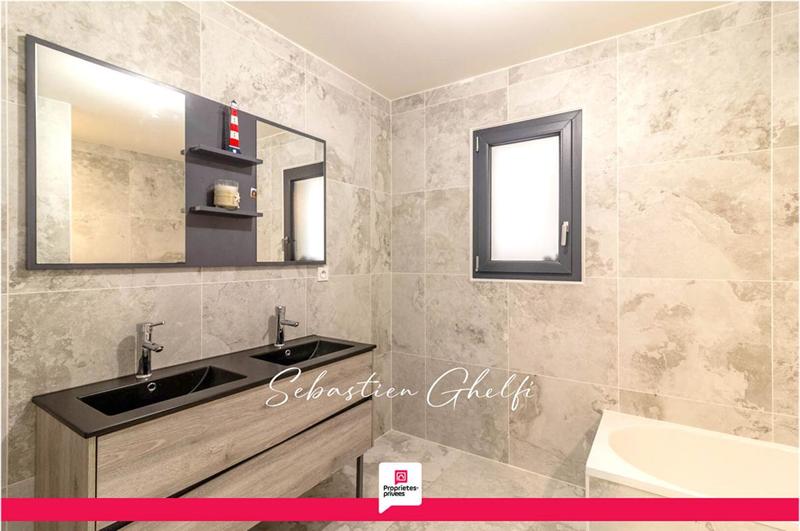 Maison - 101 m² - 5 pièces