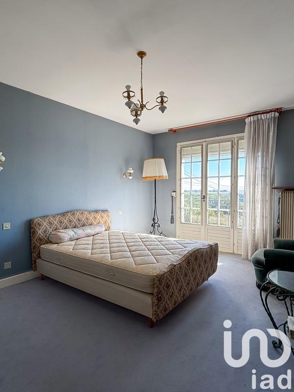 Maison - 230 m² - 6 pièces