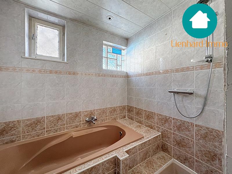 Maison - 200 m² - 7 pièces