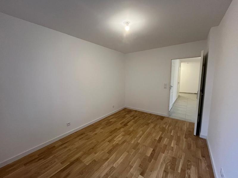 Appartement - 99 m² - 4 pièces