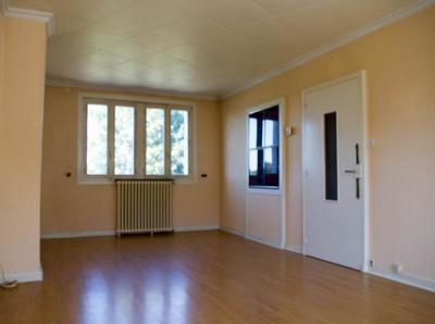 Maison - 94 m² - 5 pièces