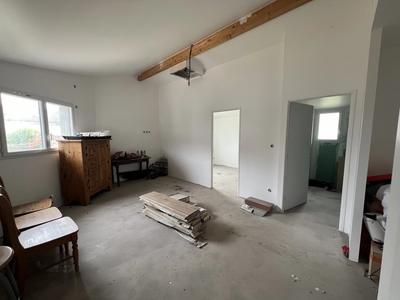 Maison - 245 m² - 7 pièces