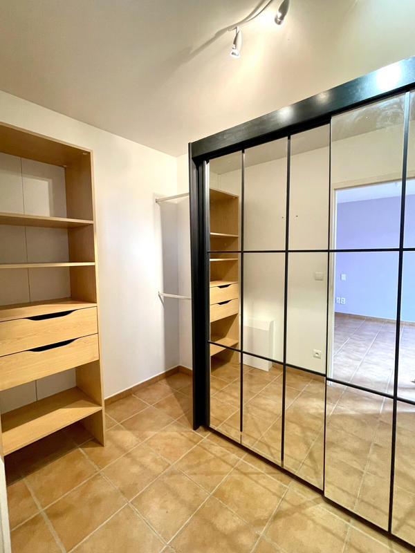 Maison - 230 m² - 8 pièces