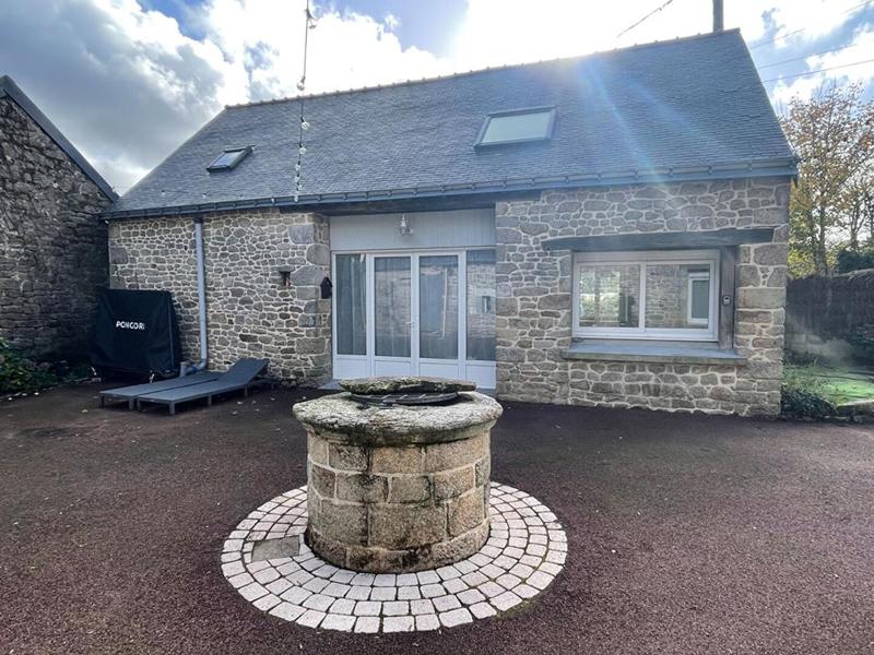 Maison - 225 m² - 8 pièces