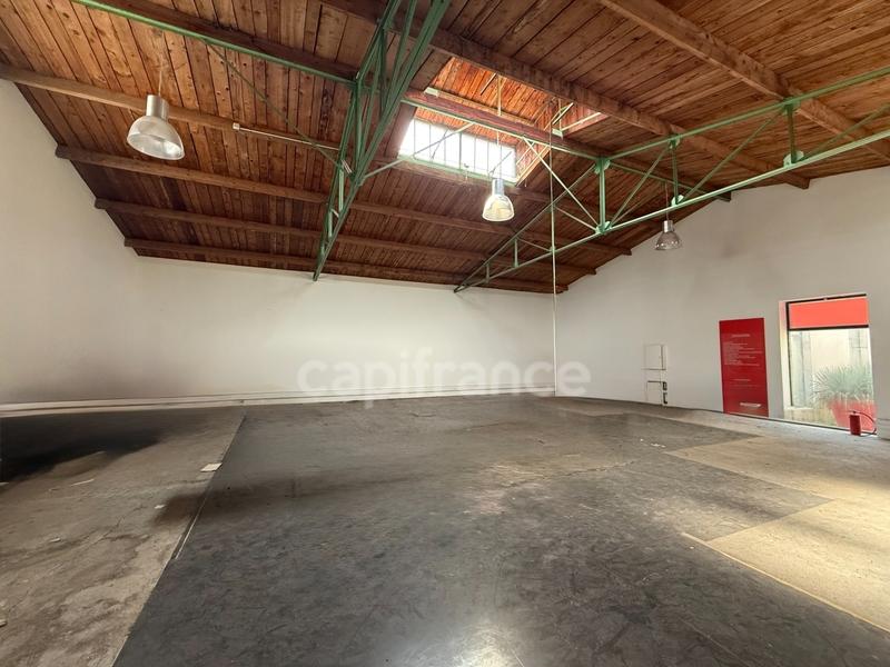 Maison bourgeoise - 596 m² - 5 pièces