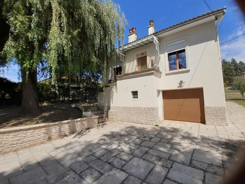 Maison - 98 m² - 5 pièces