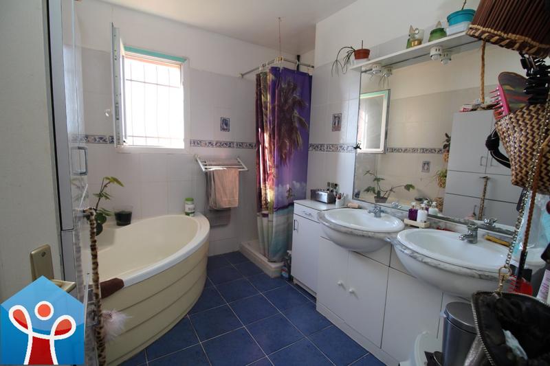 Maison - 122 m² - 6 pièces