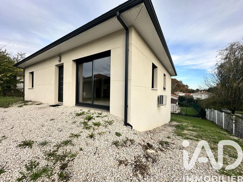 Maison - 98 m² - 4 pièces