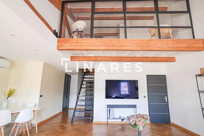 Appartement - 92 m² - 3 pièces