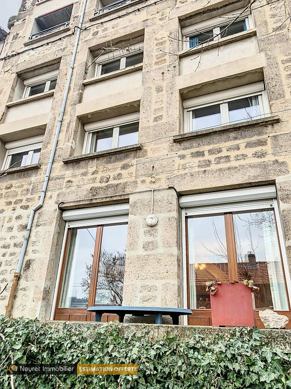 Triplex - 122 m² - 7 pièces