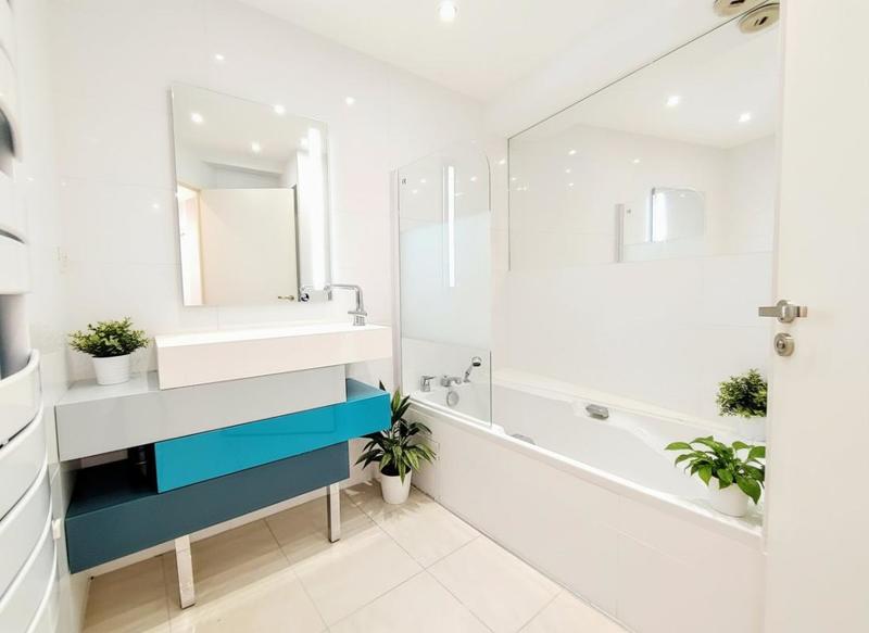 Appartement bourgeois - 176 m² - 4 pièces