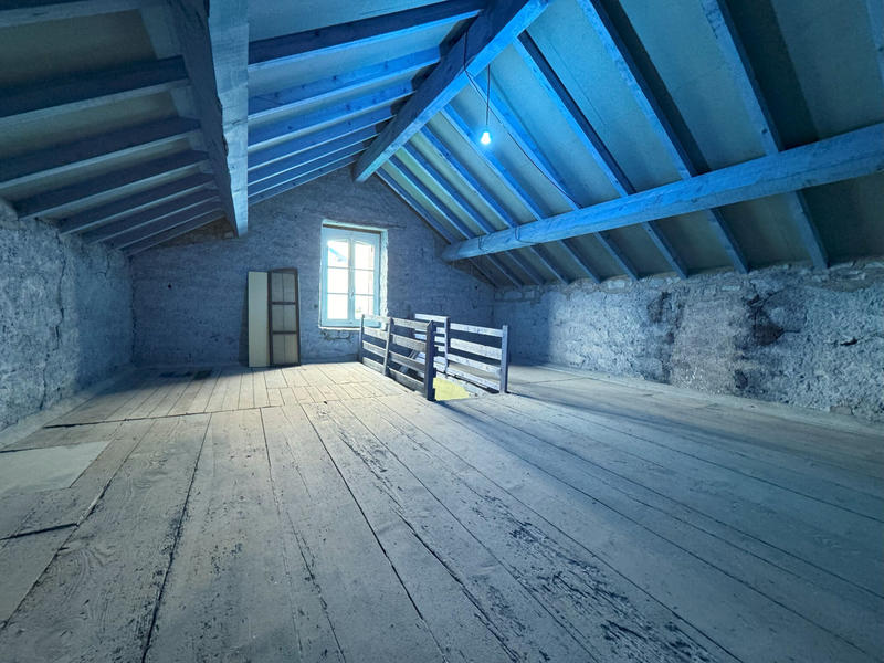 Maison - 99 m² - 5 pièces