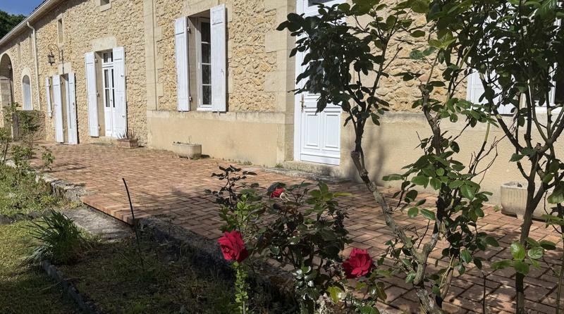 Maison - 197 m² - 7 pièces