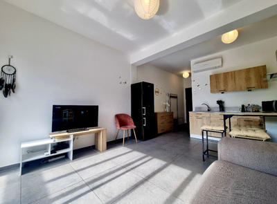 Studio - 27 m² - 1 pièce