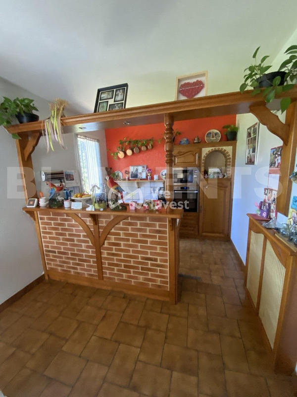 Maison - 203 m² - 7 pièces