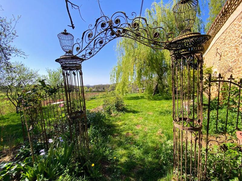 Maison - 260 m² - 9 pièces