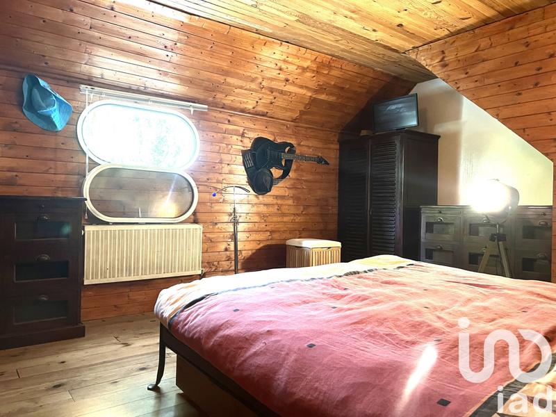 Maison - 260 m² - 8 pièces