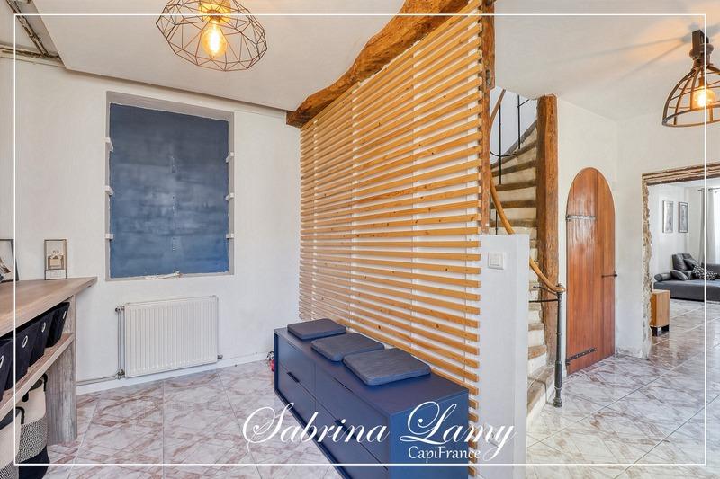 Maison - 210 m² - 7 pièces